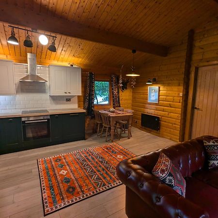 Pineshadow Lodge-Dog Friendly Kenwick Park Louth Louth (Lincolnshire) Exterior foto